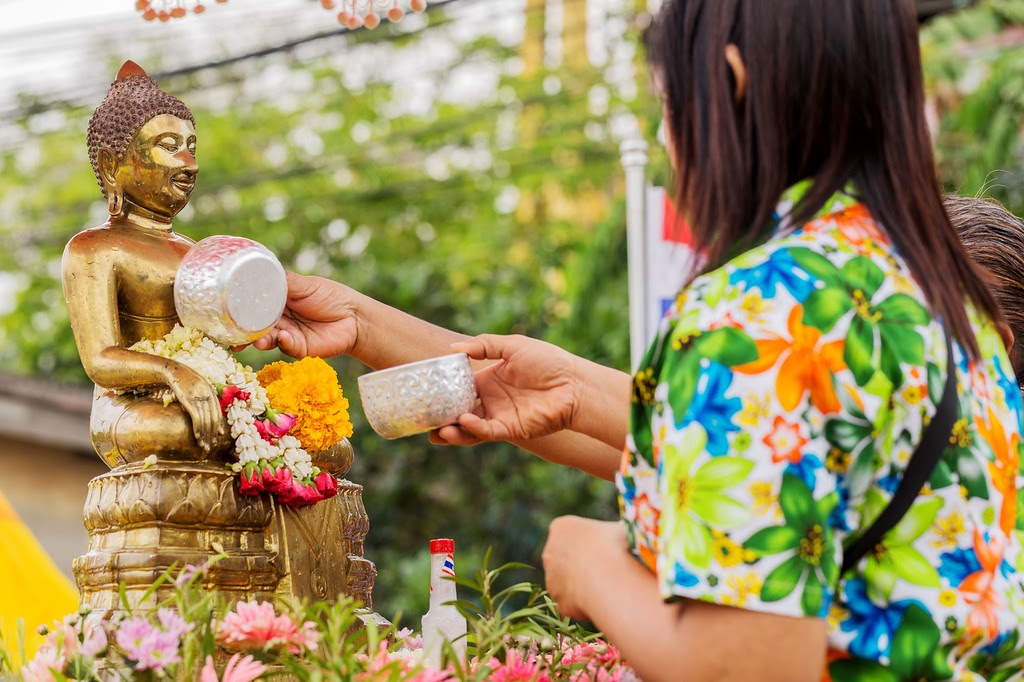 ソンクラン祭りについて知ろう - タイの新年の祝日