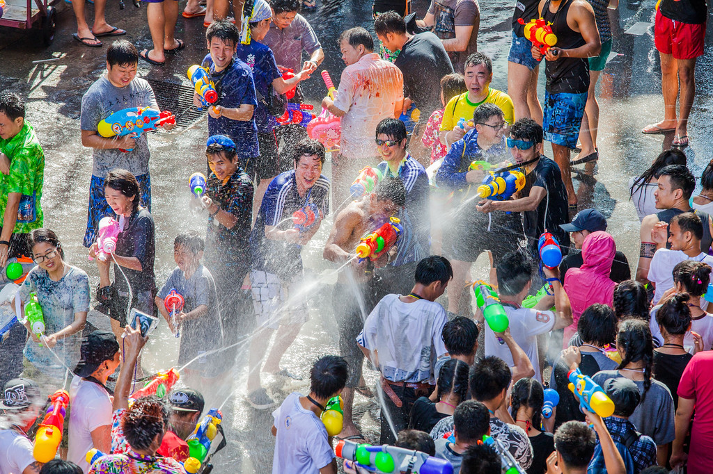 ソンクラン祭りについて知ろう - タイの新年の祝日